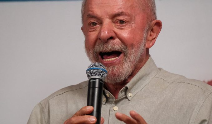 Lula aceita proposta de Flávio para quebra de sigilo bancário