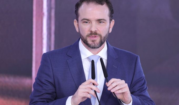 Ministro prevê renegociação de R$ 90 bi em 3ª fase do Desenrola