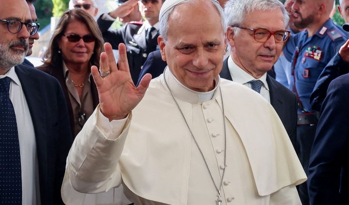 Papa não precisará de mais tratamento contra o câncer, dizem médicos
