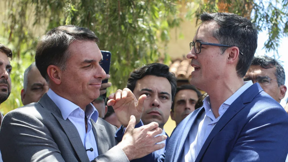 Flávio Bolsonaro escolhe Deltan para analisar os sigilos de Lula no TSE