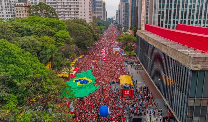 Carta de cientistas em apoio a Lula ultrapassa 15 mil assinaturas e alerta para riscos à democracia