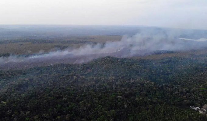 Governo intensifica reforços para combater incêndios no Pará