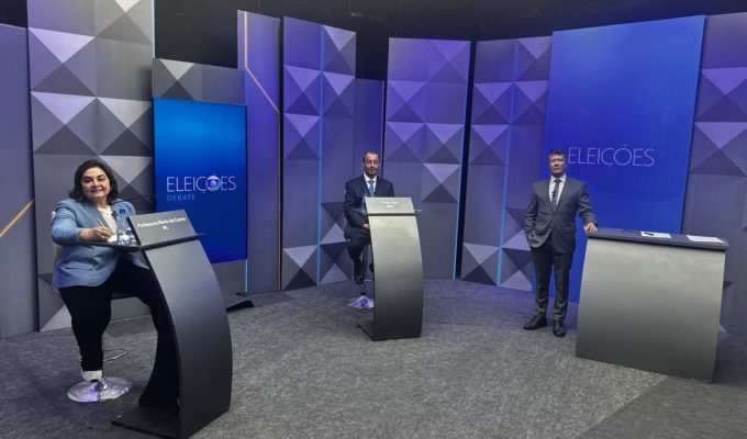 Debate entre Omar Aziz e Professora Maria do Carmo tem embate sobre castração química e crimes ambientais no Amazonas