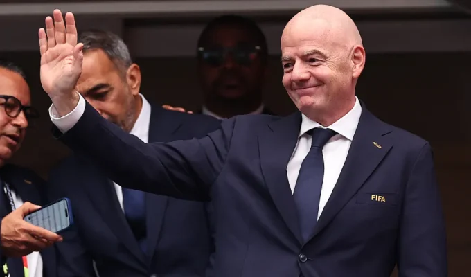 Futebol asiático muda posição e anuncia apoio à reeleição de Infantino