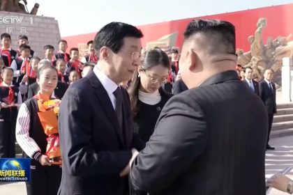 Kim Jong-un visita China um dia após pedir ‘exército mais forte’ e ‘revolução militar’