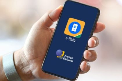 Mais de 1 milhão de eleitores justificam ausência pelo e-Título até as 9h, diz TSE