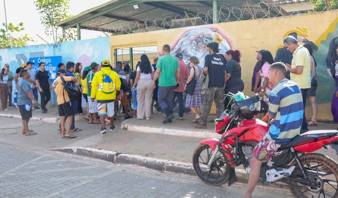 Eleitores do DF acordam cedo para garantir voto no segundo turno