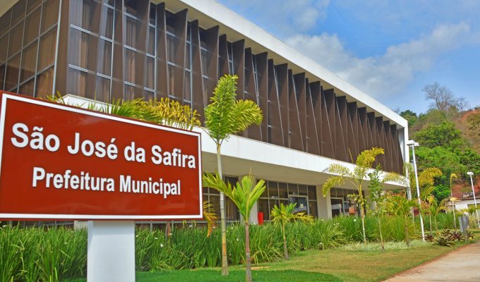 Presidente de seção eleitoral falta ao trabalho e é encontrado morto em casa, em MG