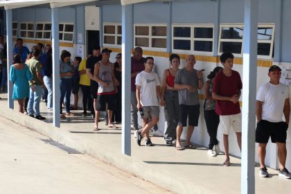 Zanin manda ampliar horário de votação até as 19h em todo o país
