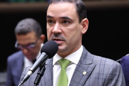 Vicentinho Júnior é eleito governador do estado do Tocantins