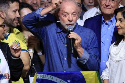 “Vamos mudar o jeito de governar este país”, diz Lula