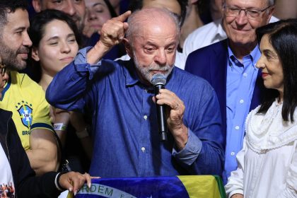 Motta e Alcolumbre, líderes do Congresso Nacional, parabenizam Lula