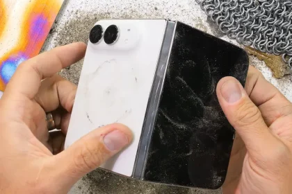 iPhone Duo não sobreviveu a teste de resistência. Veja o vídeo