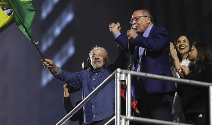 Lula toma posse para quarto mandato em 5 de janeiro de 2027; entenda mudança