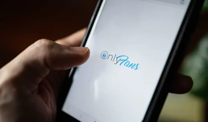 Brasileiros devem gastar R$ 546 milhões no OnlyFans em 2026, estima levantamento