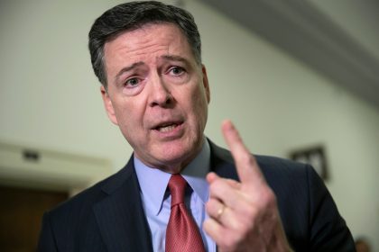 Governo Trump processa ex-diretor do FBI que supostamente ameaçou Trump e mentiu ao Congresso