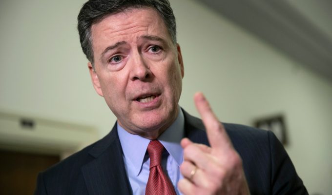 Governo Trump processa ex-diretor do FBI que supostamente ameaçou Trump e mentiu ao Congresso