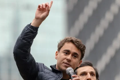 Nikolas recua e pede a aliados evitarem manifestações contra Lula