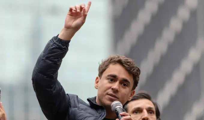 Nikolas recua e pede a aliados evitarem manifestações contra Lula