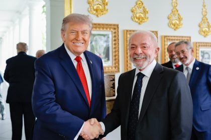 Sem apresentar provas, Trump diz que eleição no Brasil ‘pareceu fraudada’ e afirma que ‘gosta do Lula’
