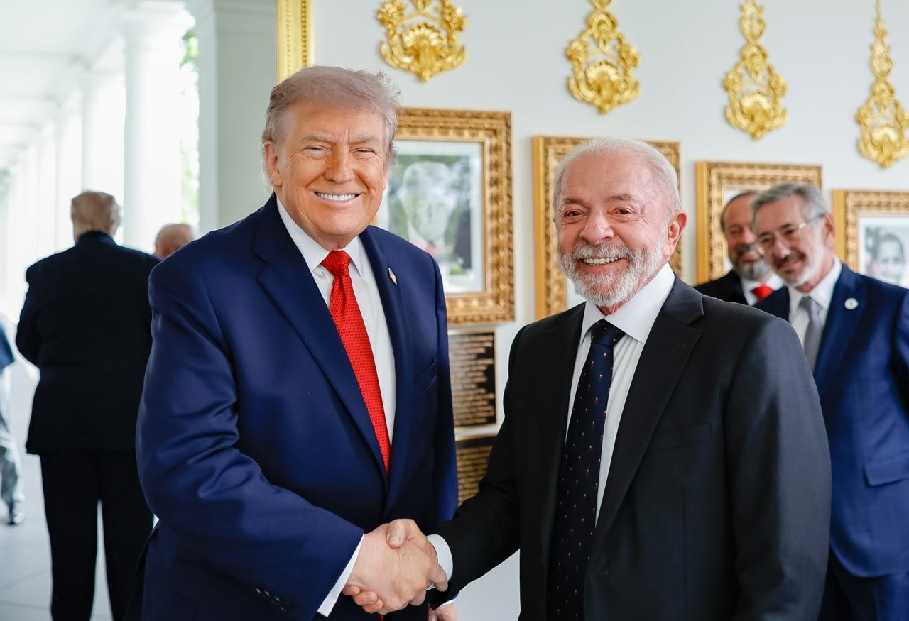 Sem apresentar provas, Trump diz que eleição no Brasil ‘pareceu fraudada’ e afirma que ‘gosta do Lula’