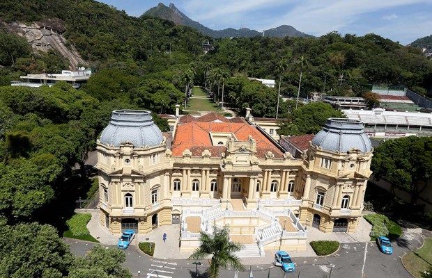 Comissão da Alerj vota proposta orçamentária do RJ para 2027 que prevê rombo de R$ 14 bilhões