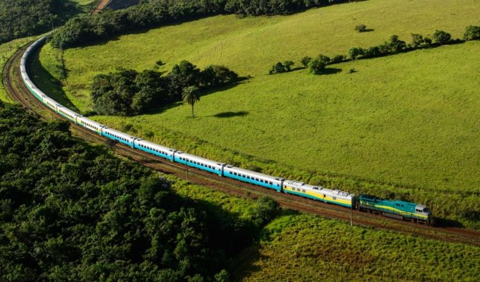 Trem Vitória-Minas tem passagens à venda para viagens noturnas em dezembro; veja preços e horários