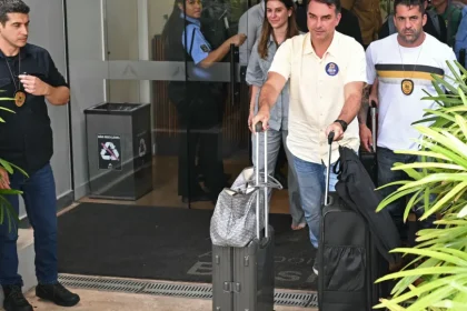 EUA darão visto a Flávio Bolsonaro após saída do Brasil? Entenda o caso