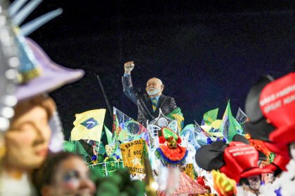 PGE: desfile de carnaval sobre Lula não foi propaganda antecipada