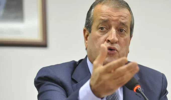 Valdemar diz que ninguém aprovou carta golpista de Flávio