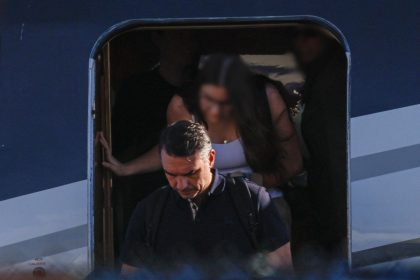 Governo quer manter pragmatismo com EUA e Argentina e não pretende reagir à fuga de Flávio Bolsonaro