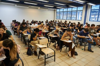 Fuvest 2027: prova terá mais questões interdisciplinares; veja dicas de professor para a 1ª fase