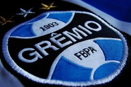 Grêmio vence Athletico, coloca Inter no Z4 e vê Corinthians agonizar em 18º