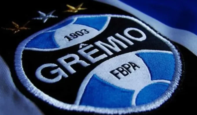Grêmio vence Athletico, coloca Inter no Z4 e vê Corinthians agonizar em 18º