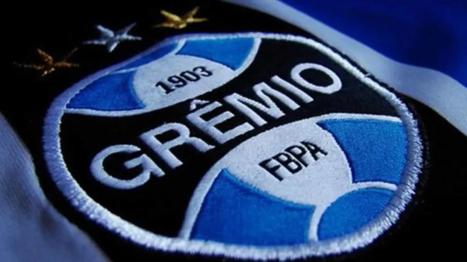 Grêmio vence Athletico, coloca Inter no Z4 e vê Corinthians agonizar em 18º