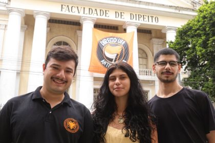 Ato de estudantes da UFF deu pontapé em mobilização por virada de Lula