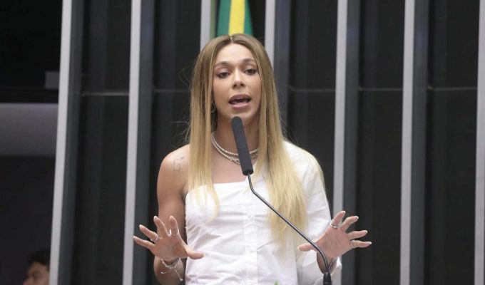 Pedido de CPI das Big Techs mira atuação da Meta nas eleições de 2026