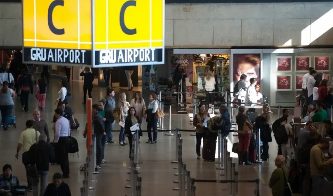 Finados: 2 milhões de passageiros devem passar por aeroportos do país