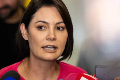 Michelle revela o que disse Bolsonaro após derrota de Flávio nas eleições