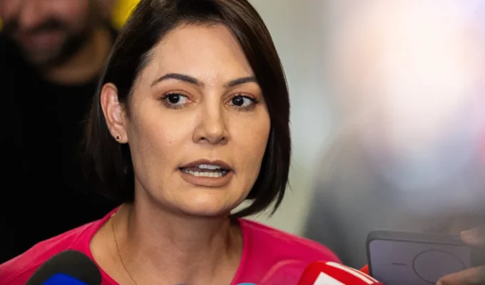 Michelle revela o que disse Bolsonaro após derrota de Flávio nas eleições