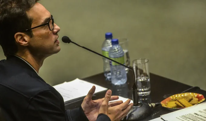 Justiça intima Jairinho a justificar apelação por morte de Henry Borel