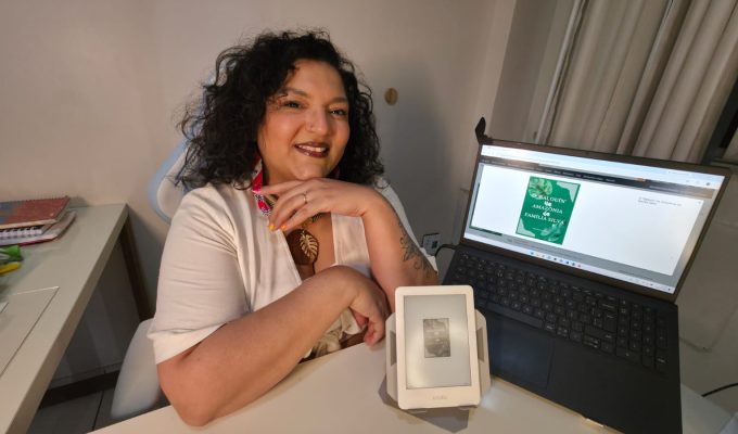 Clube de Leitura LGBTI+ de Belém discute obra de autora paraense no mês visagento